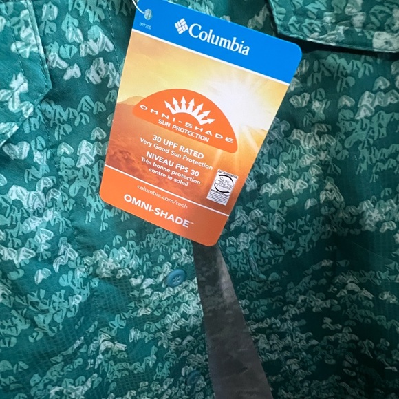 Columbia Shirt for Summer ☀️🕶️ - Picture 3 of 4